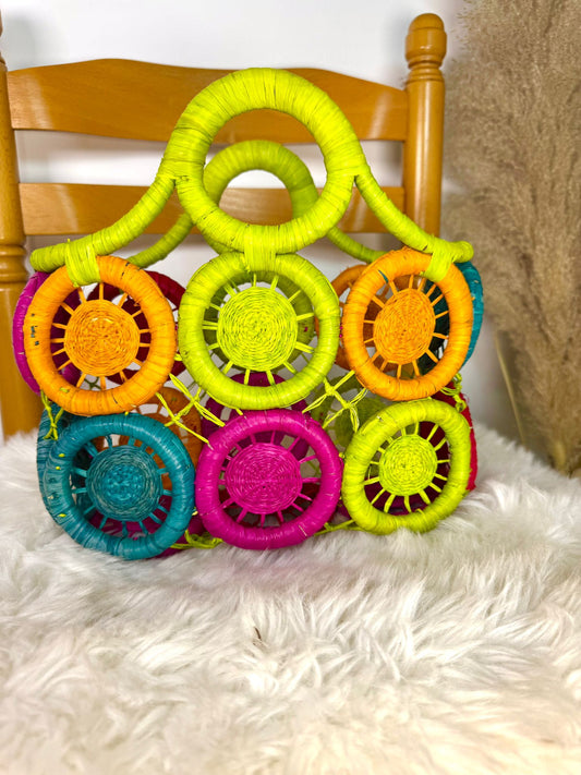 Panier artisanal en raphia motif soleil taille M